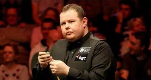 使得他在球 使得他在球