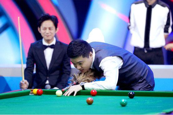 他用实际行 他用实际行