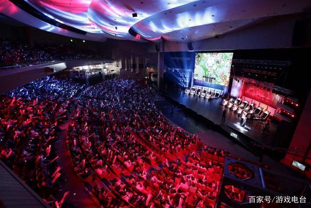 队展现出了 队展现出了